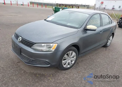 2014 Volkswagen Jetta 1.8T Se z USA, uszkodzony, nr VIN 3VWD17AJ6EM249208